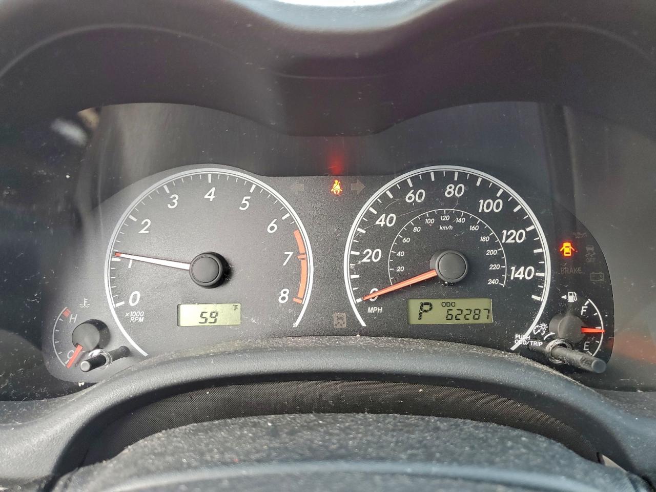 Toyota Corolla Base Image 10