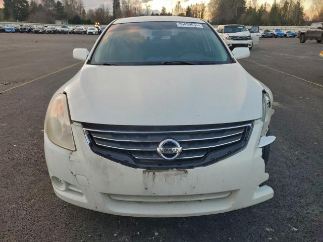 Nissan Altima Base Image 4