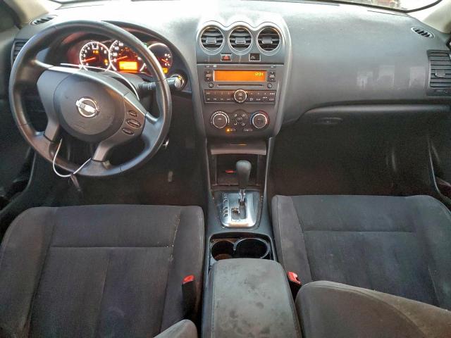 Nissan Altima Base Image 6