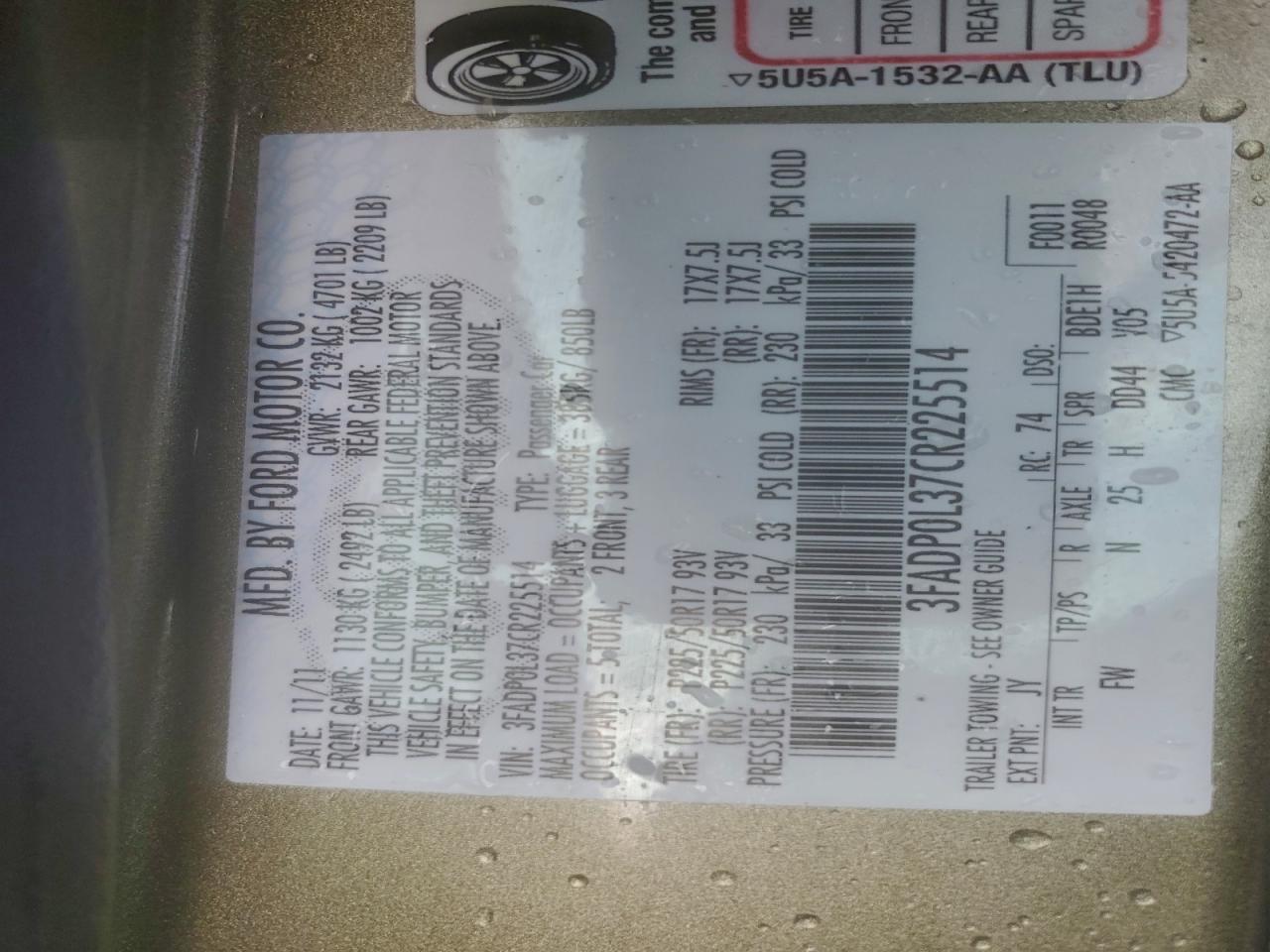 Ford Fusion Hybrid Image 2