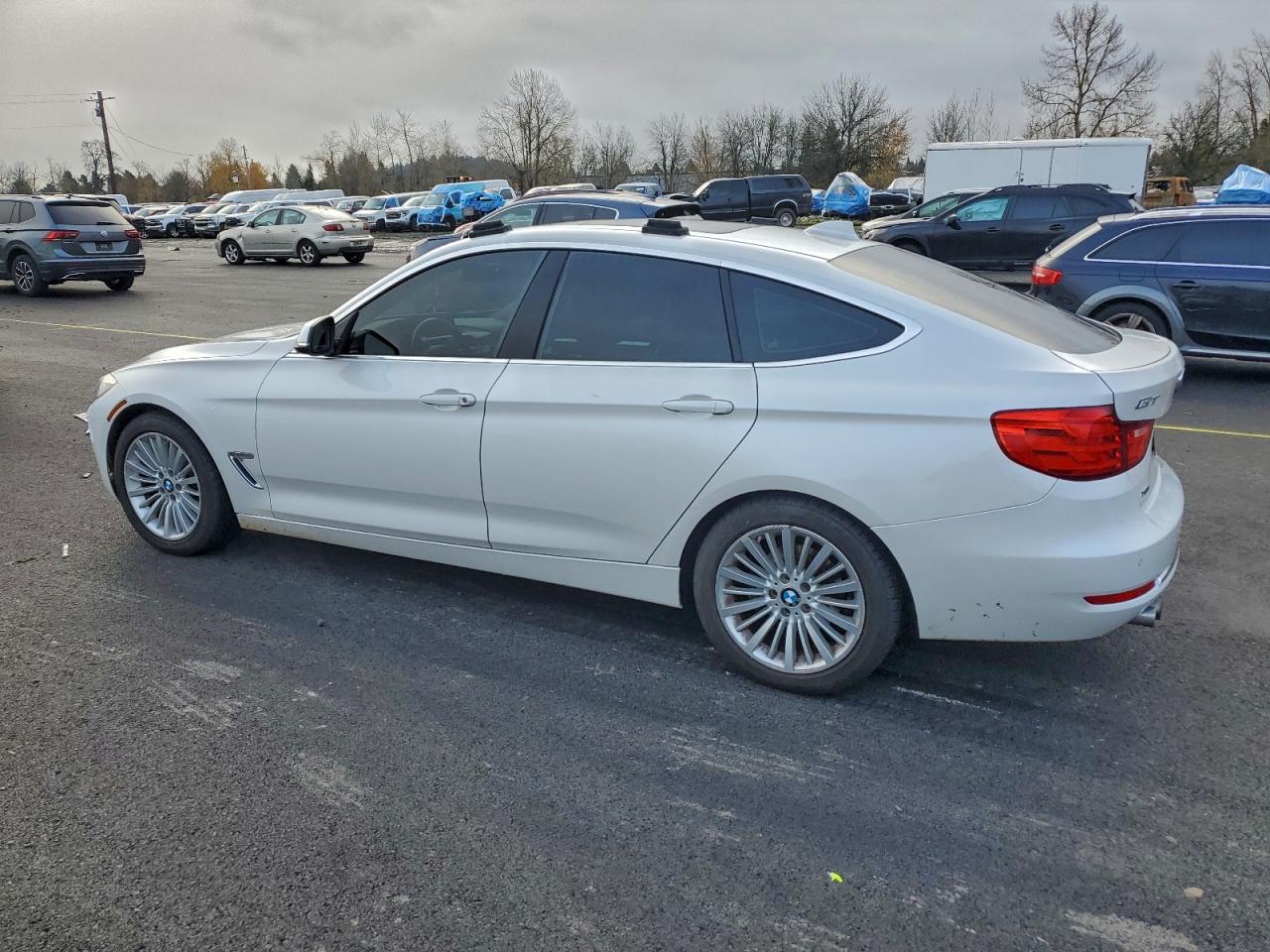 BMW 3 Series Xigt Sulev Image 2