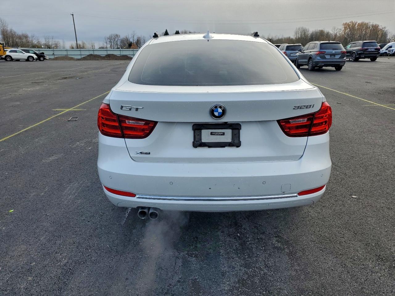 BMW 3 Series Xigt Sulev Image 5