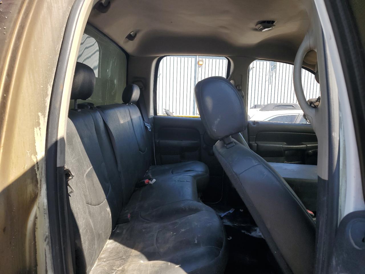 Dodge Ram 2500 St Image 6