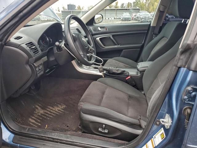 Subaru Outback 2.5i Image 12