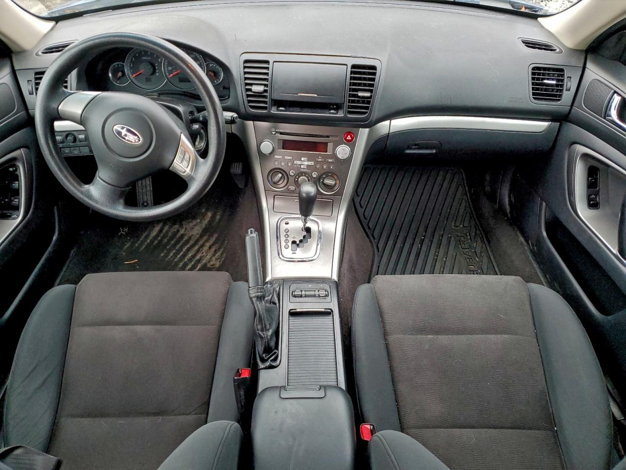 Subaru Outback 2.5i Image 11