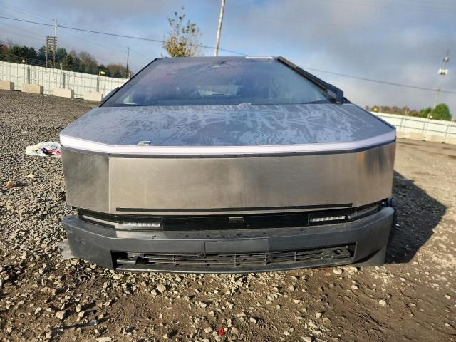 Tesla Cybertruck Image 11