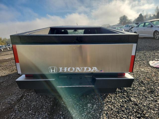 Tesla Cybertruck Image 12