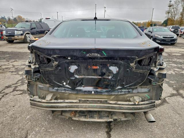 Ford Fusion Titanium Phev Image 7