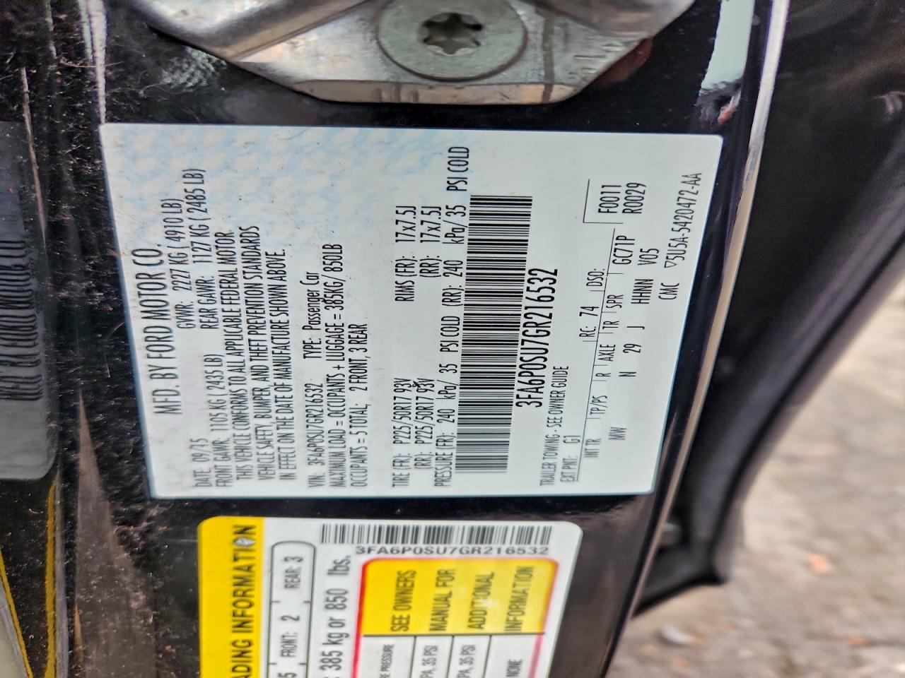 Ford Fusion Titanium Phev Image 11