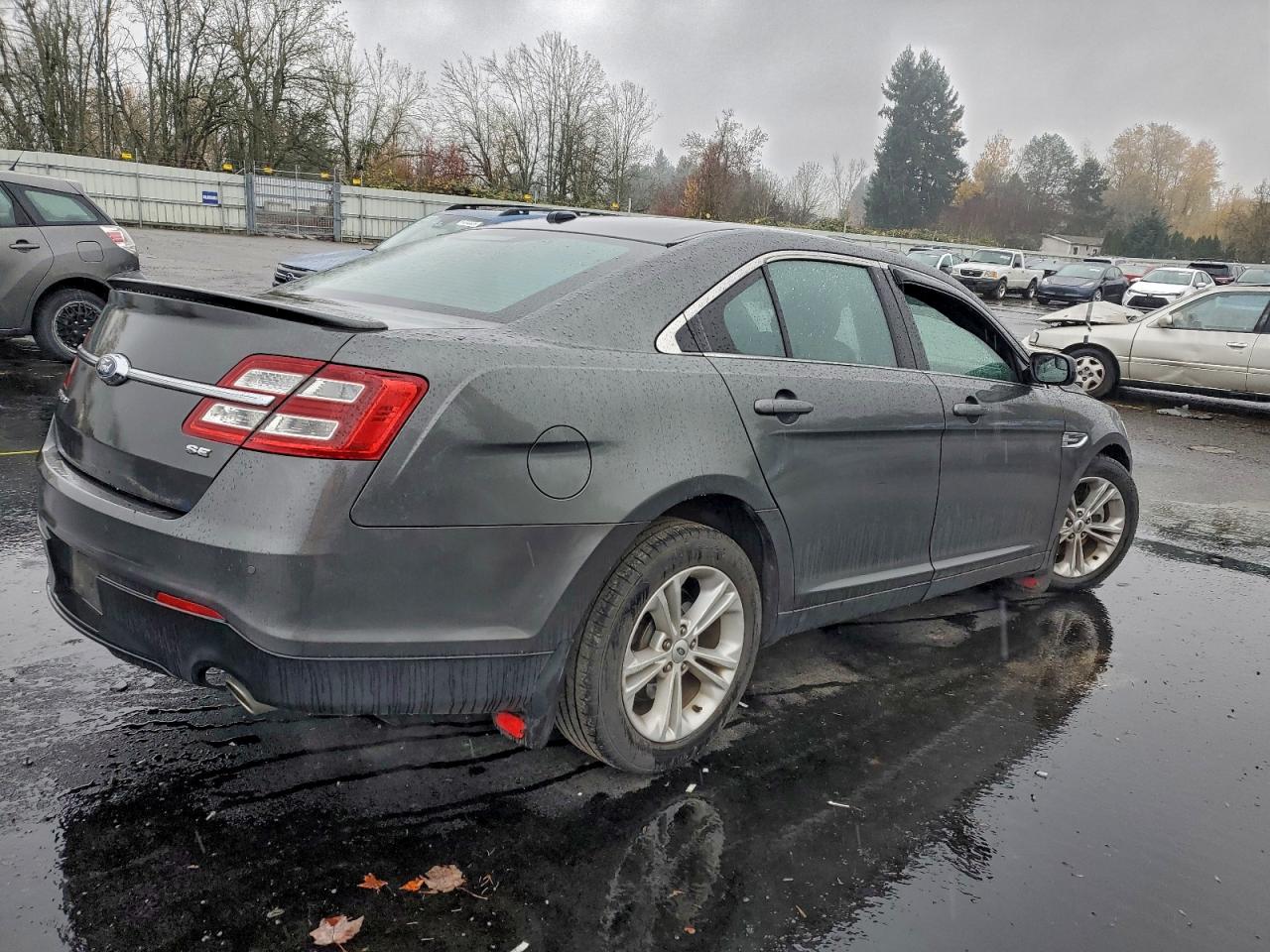 Ford Taurus Sel Image 5