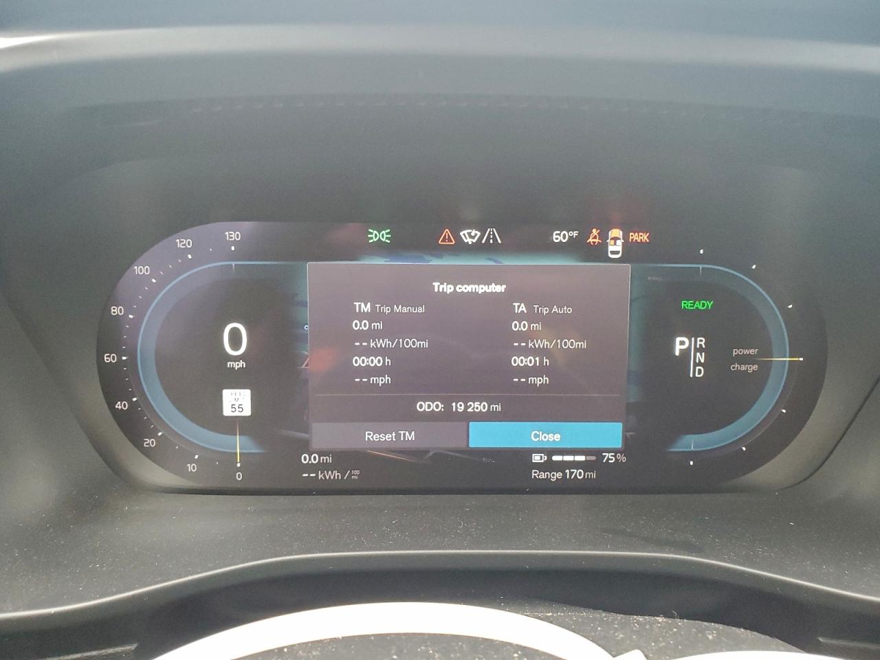 Volvo XC40 Recharge Ultimate Image 8