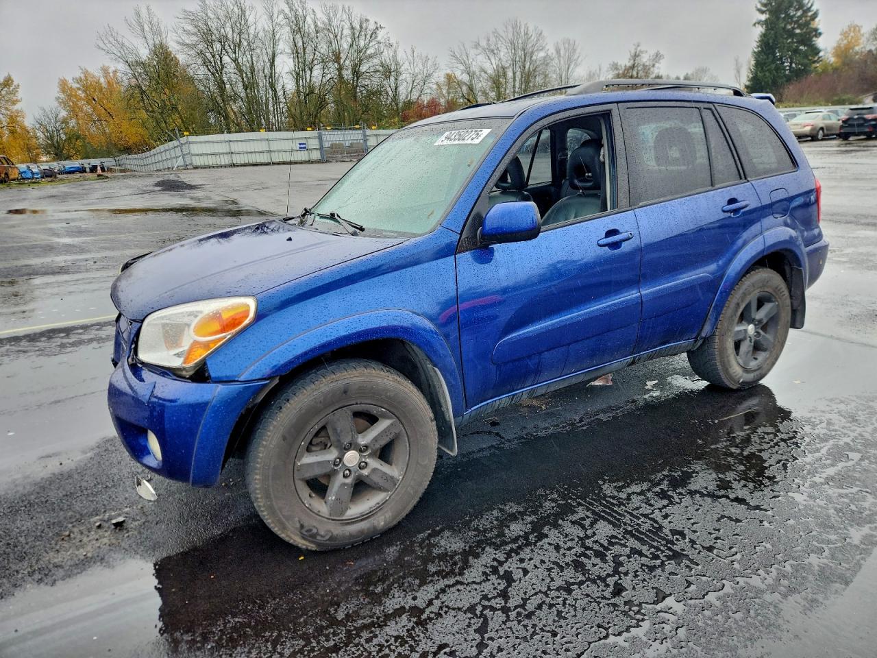 Toyota RAV4 Image 1