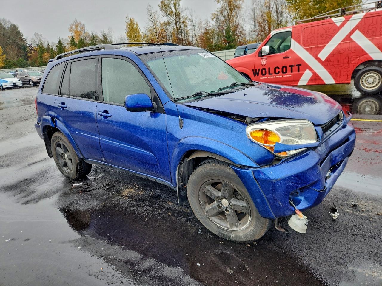 Toyota RAV4 Image 8