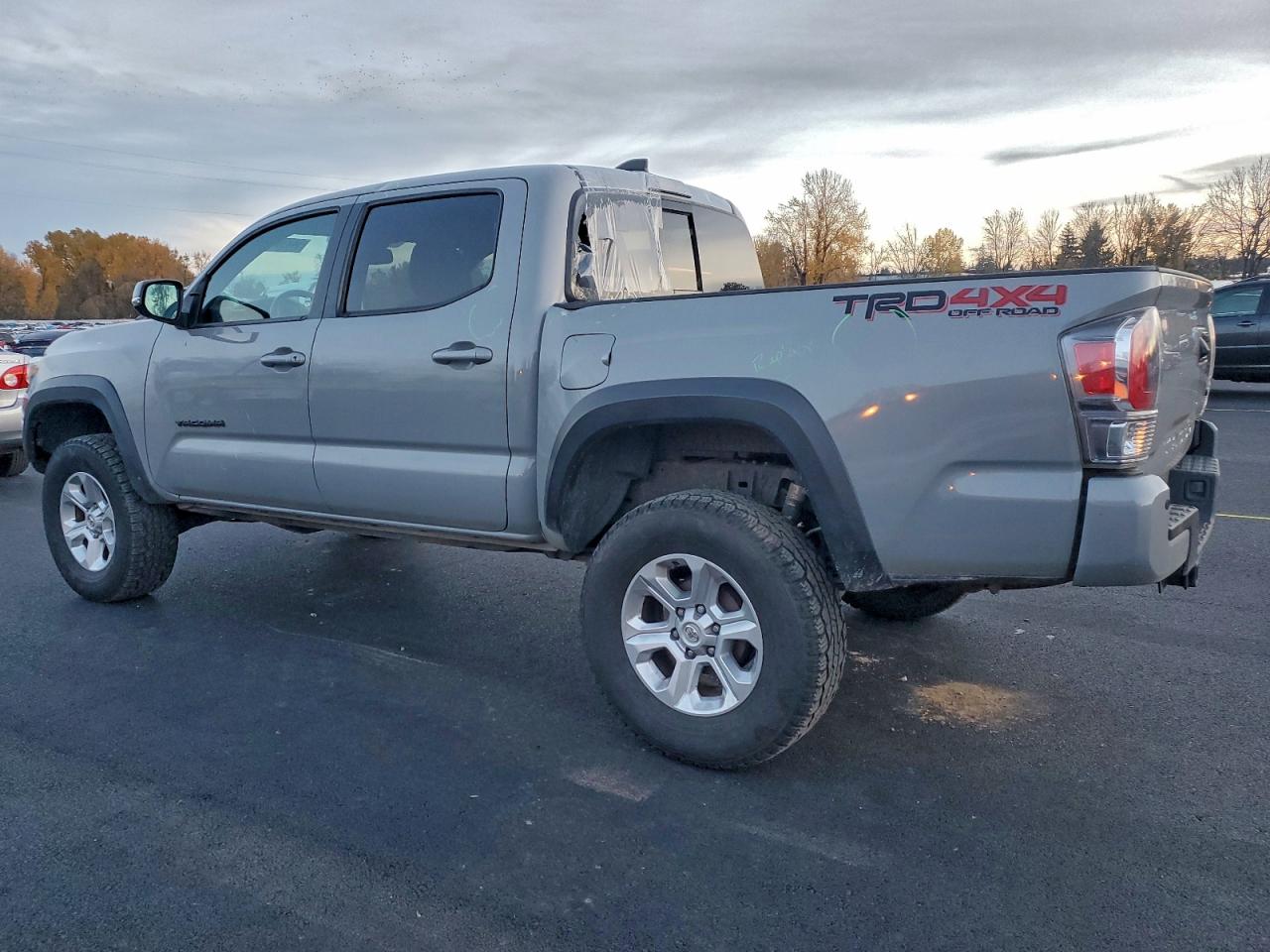 Toyota Tacoma Double Cab Image 6