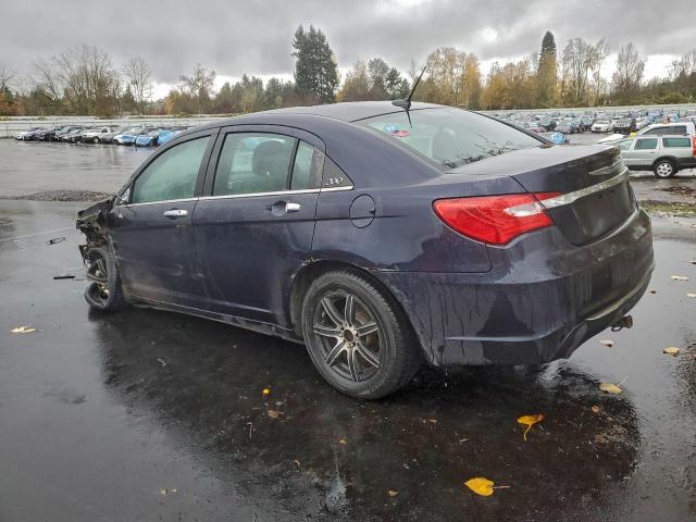 Chrysler 200 Limited Image 10