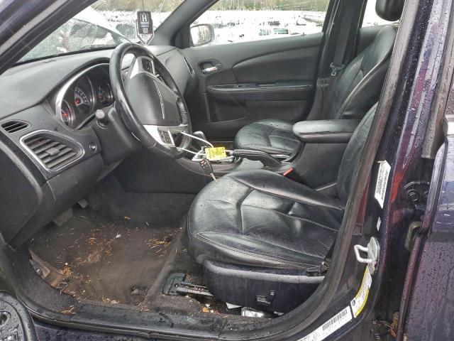 Chrysler 200 Limited Image 2