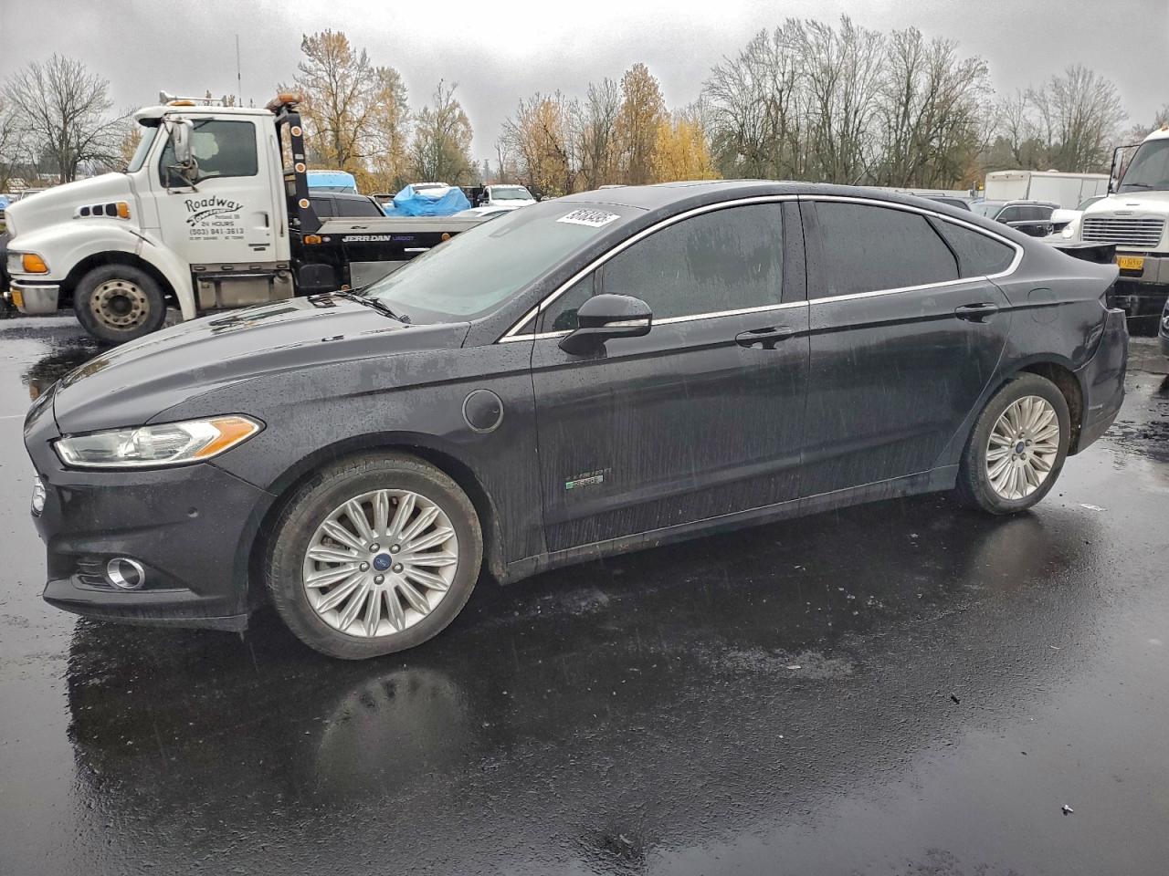 Ford Fusion Se Phev Image 1