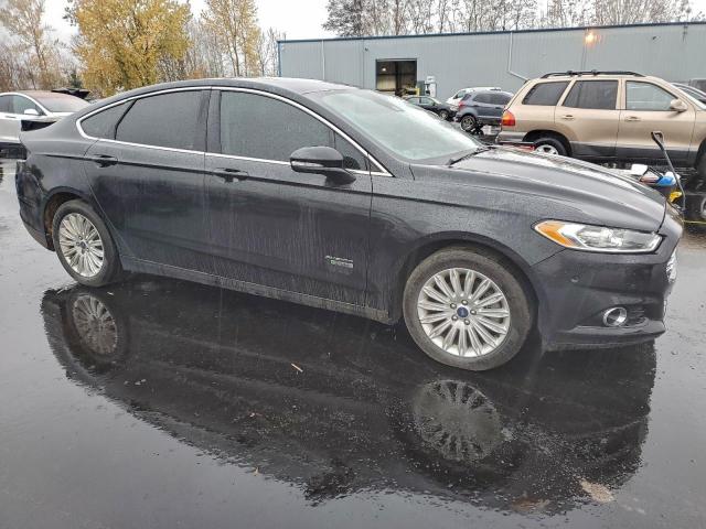 Ford Fusion Se Phev Image 5