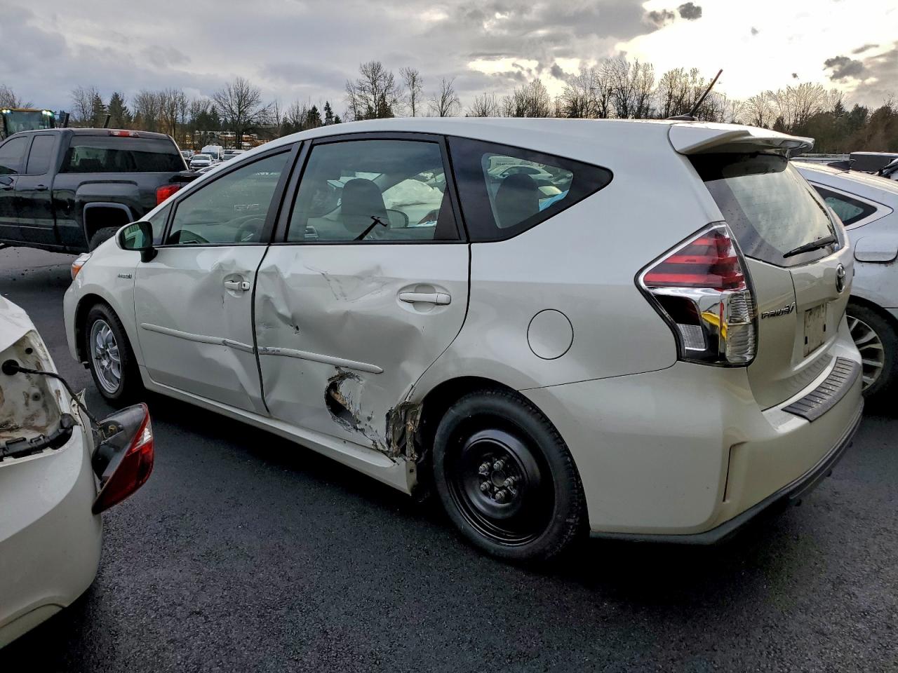 Toyota Prius Image 12