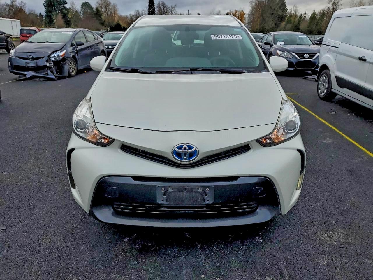 Toyota Prius Image 11