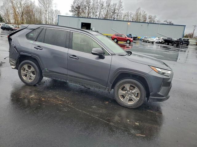 Toyota RAV4 Xle Image 11