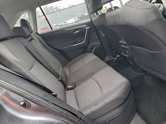 Toyota RAV4 Xle Image 9