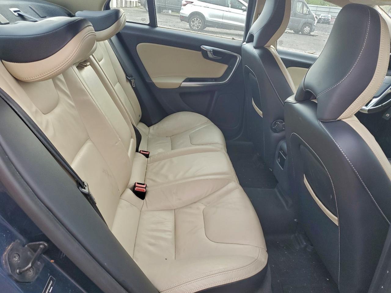 Volvo S60 T5 Image 3