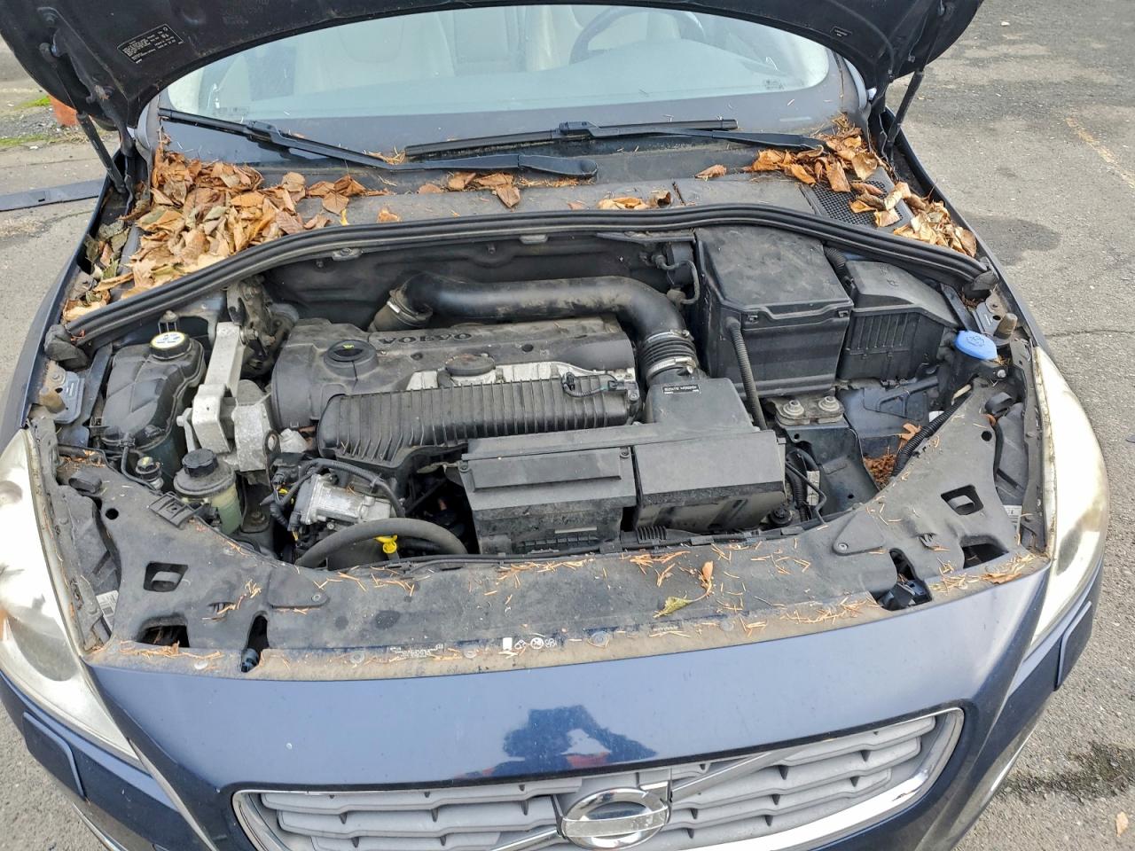 Volvo S60 T5 Image 11