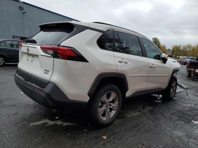 Toyota RAV4 Xle Image 5