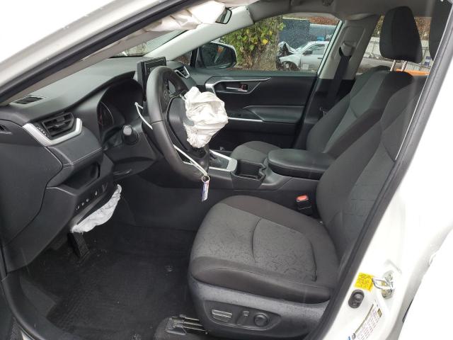 Toyota RAV4 Xle Image 8