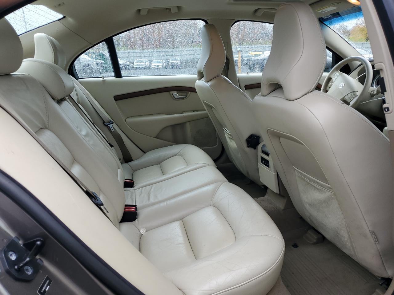 Volvo S80 T6 Image 2