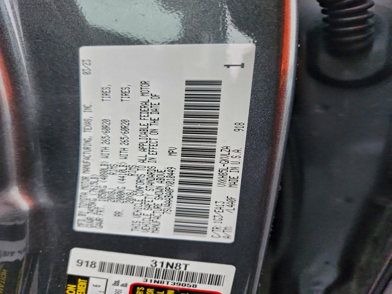 Toyota Sequoia Sr5 Image 10