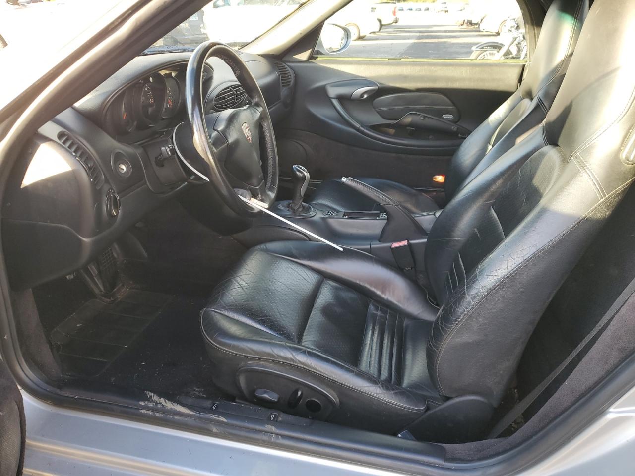 Porsche Boxster Image 12