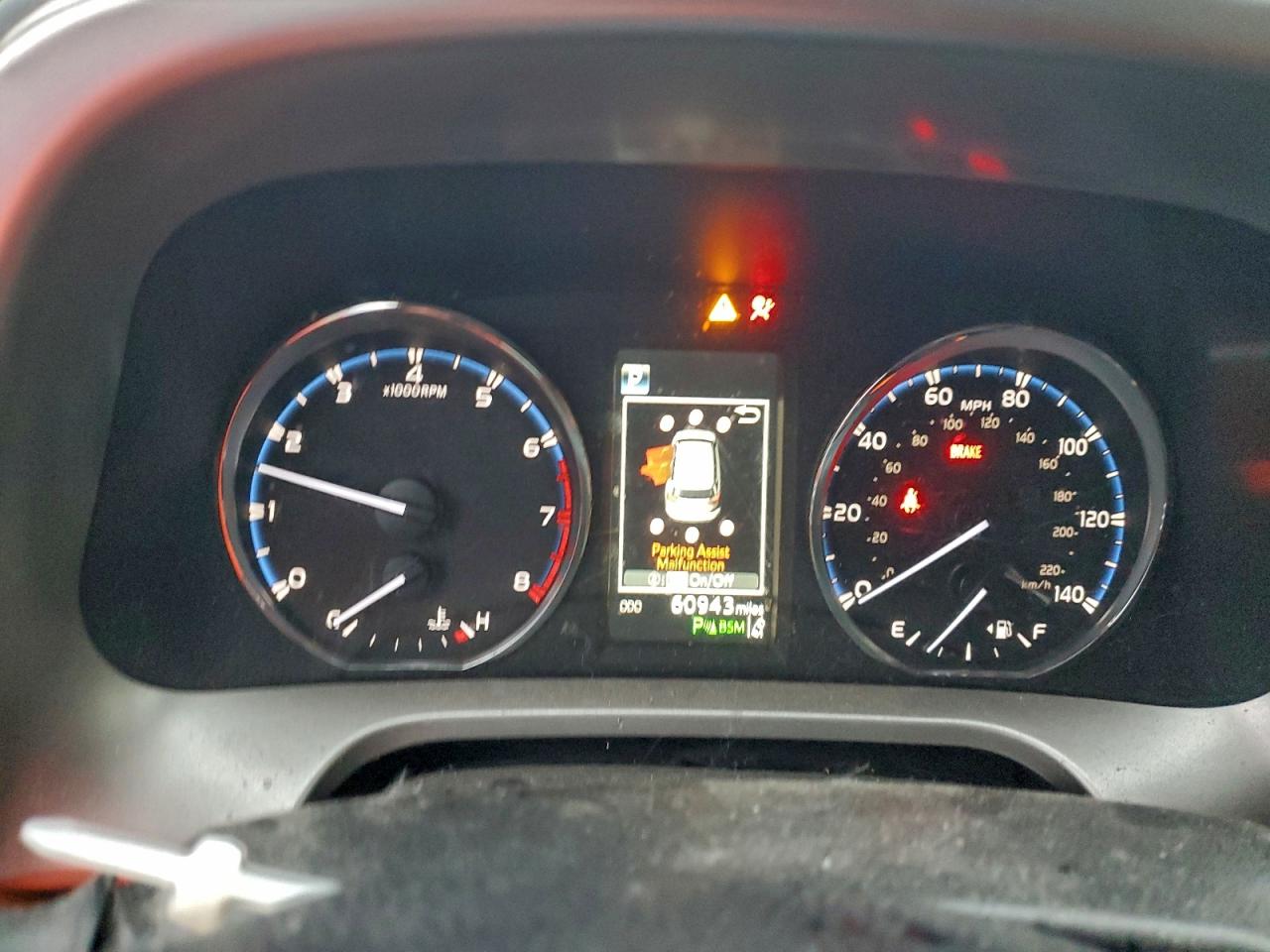 Toyota RAV4 Limited Image 10