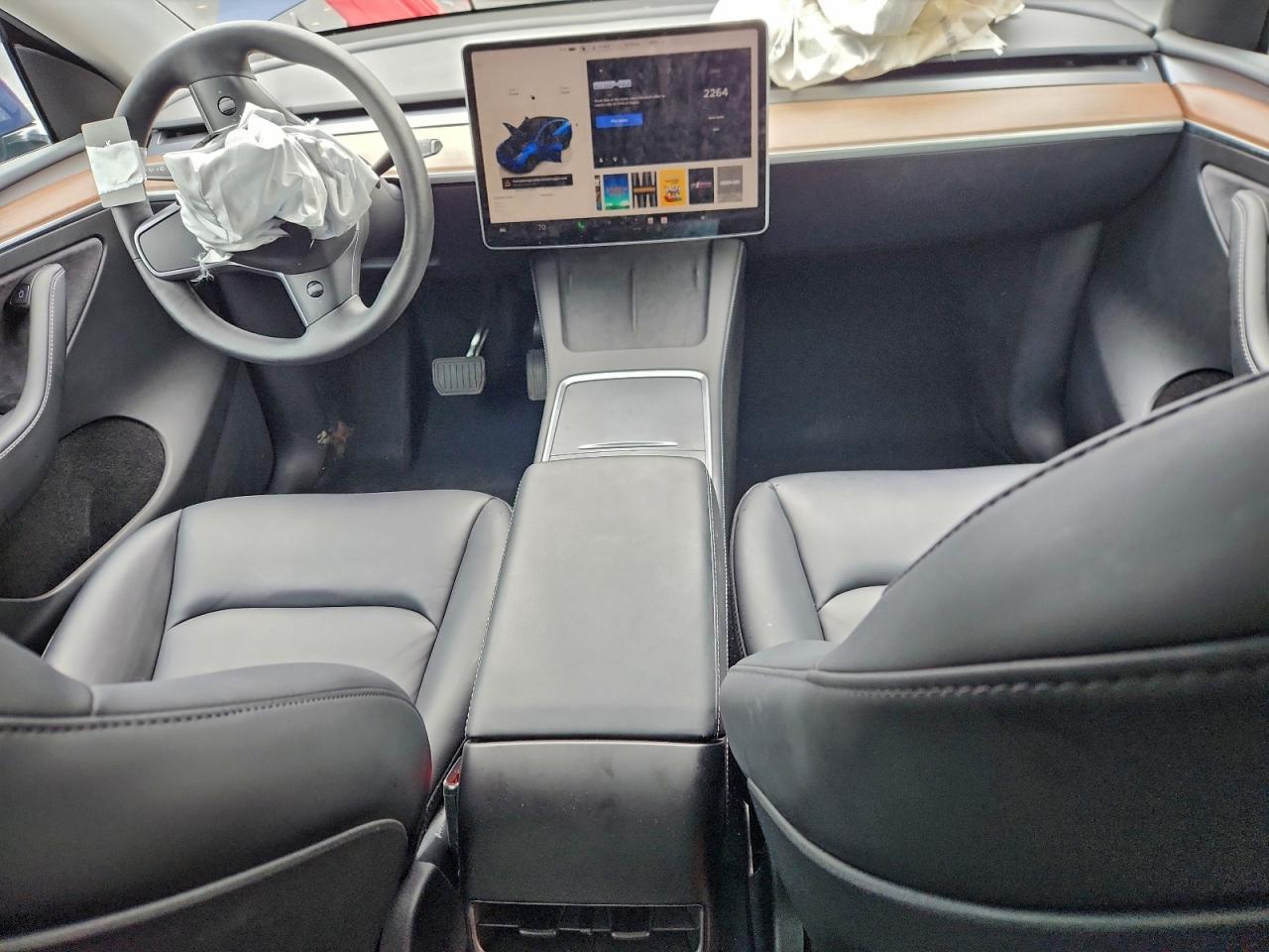 Tesla Model Y Image 11