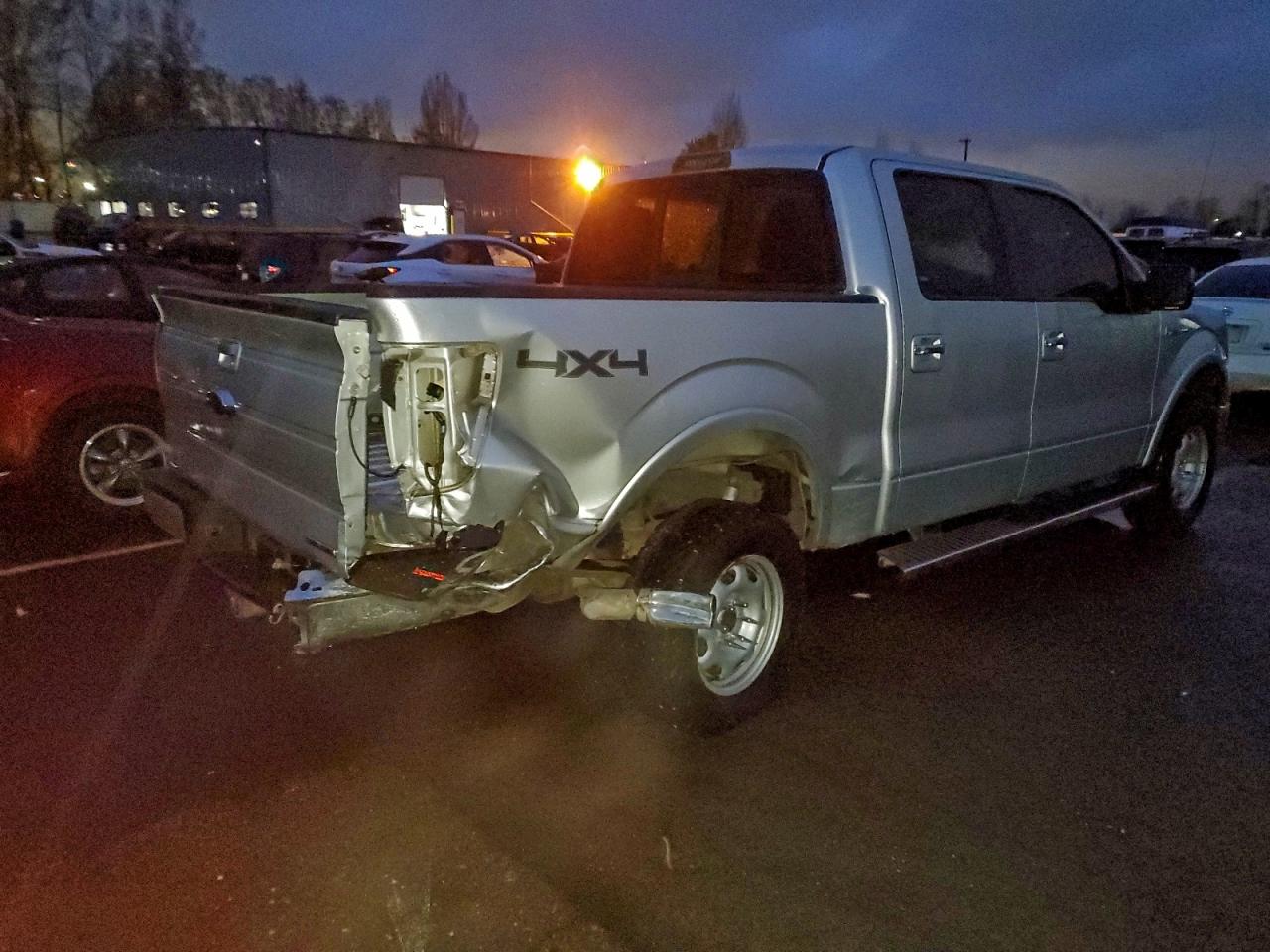 Ford F-150 Supercrew Image 2