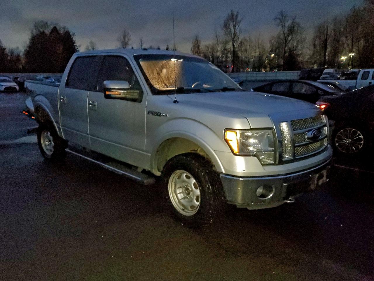 Ford F-150 Supercrew Image 8
