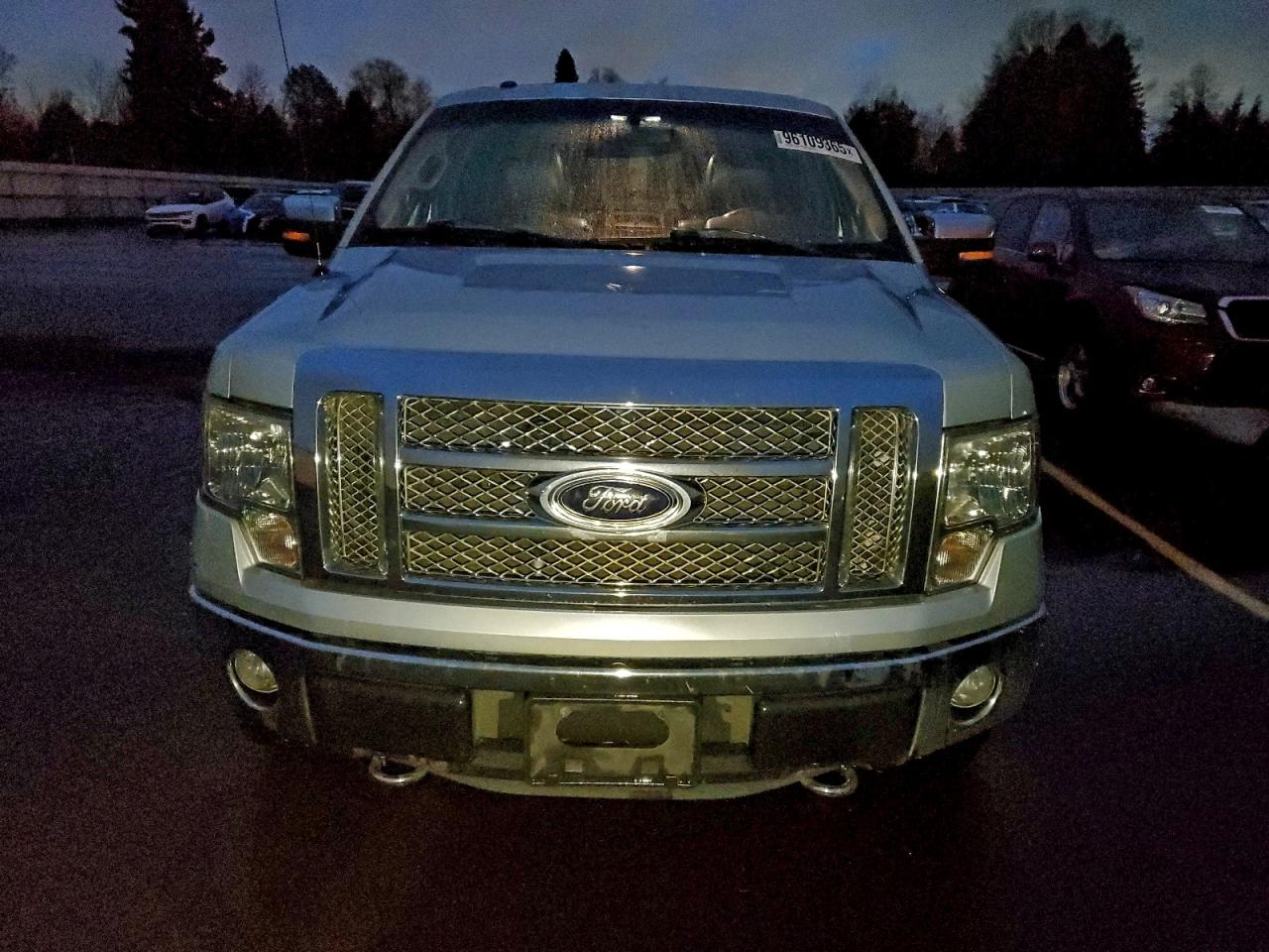 Ford F-150 Supercrew Image 6