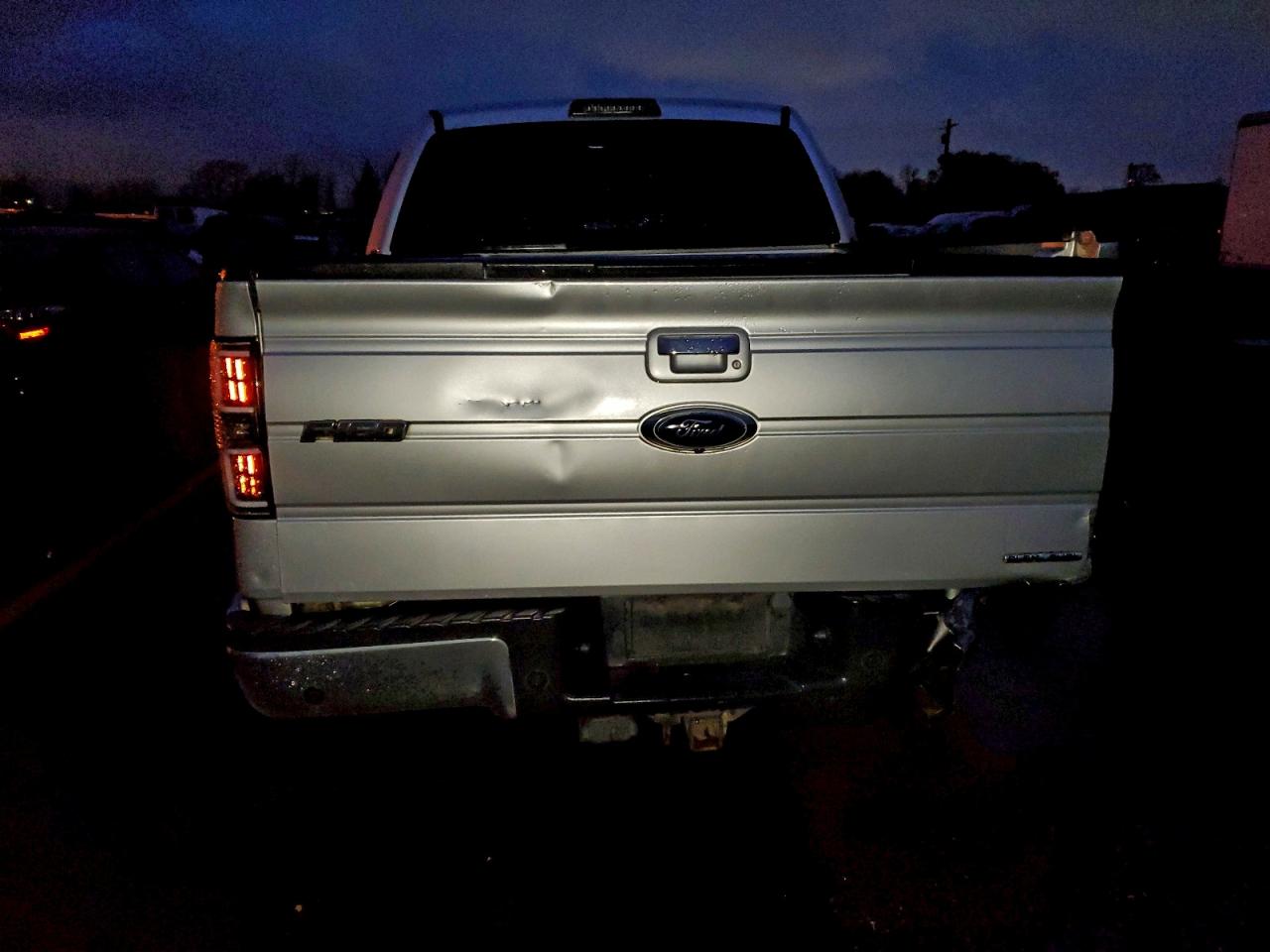 Ford F-150 Supercrew Image 3