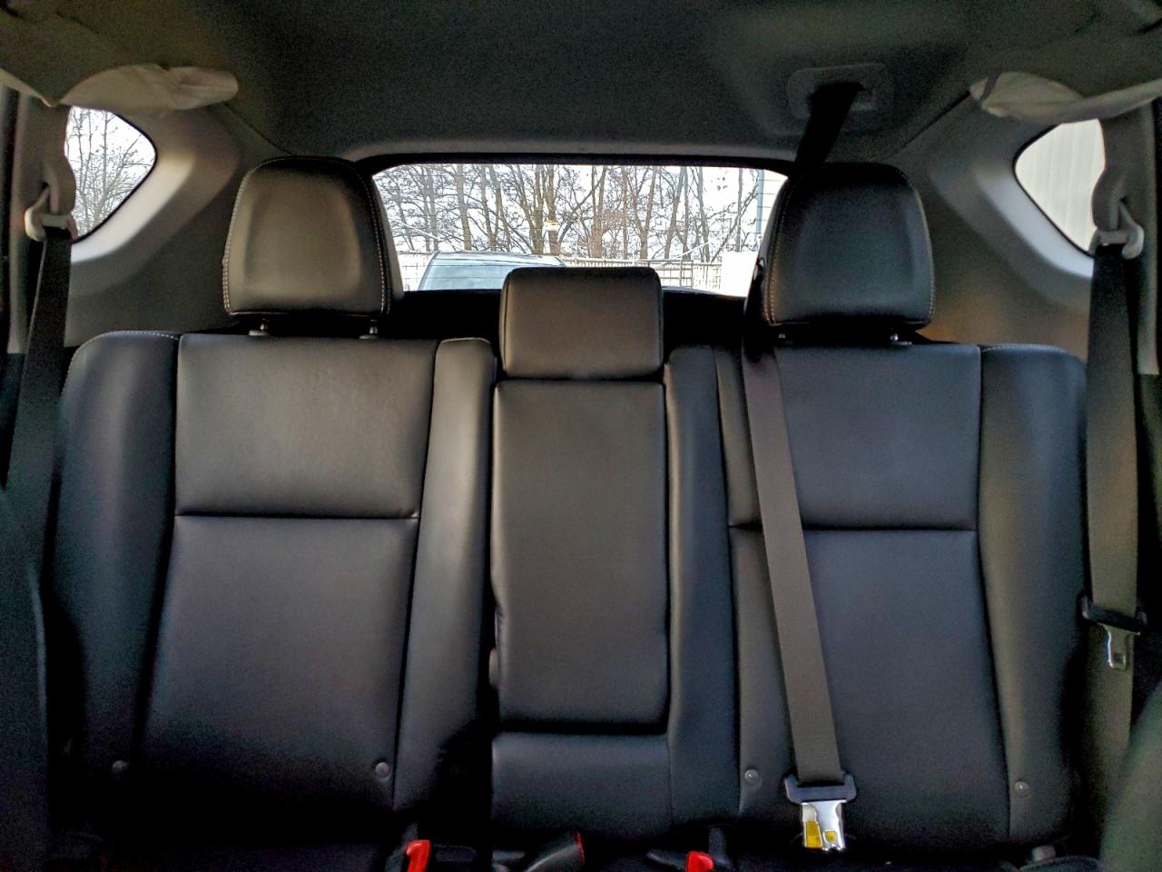 Toyota RAV4 Limited Image 7