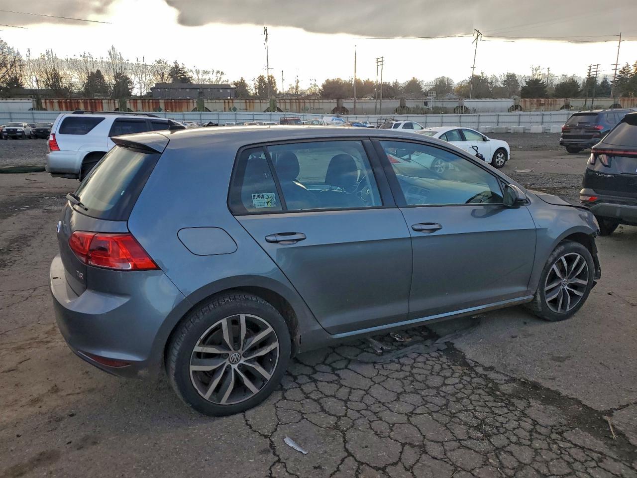 Volkswagen Golf Image 9