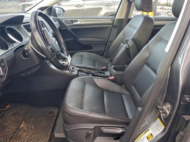 Volkswagen Golf Image 6