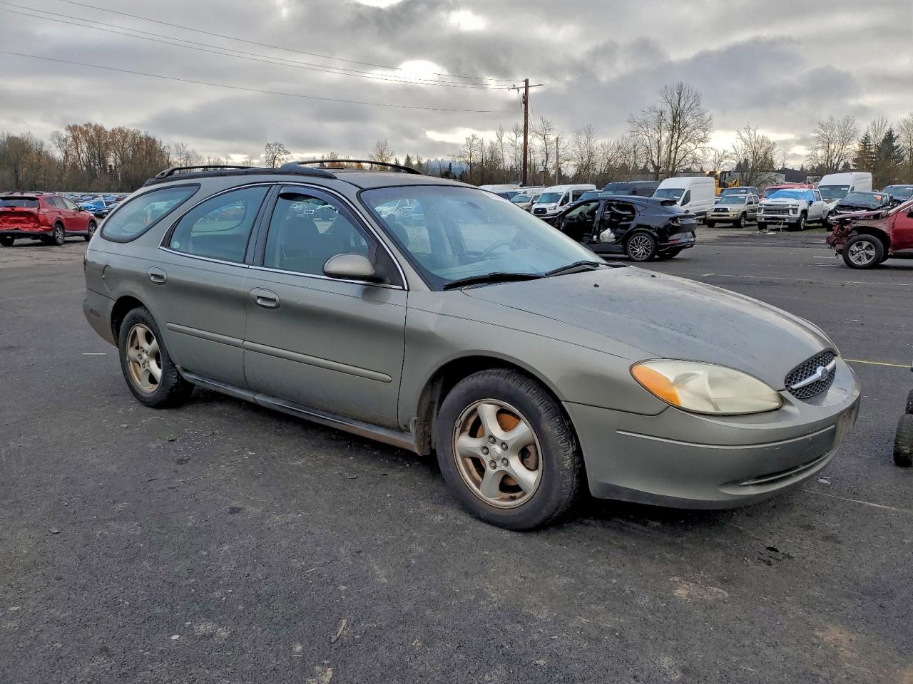 Ford Taurus Se Image 6