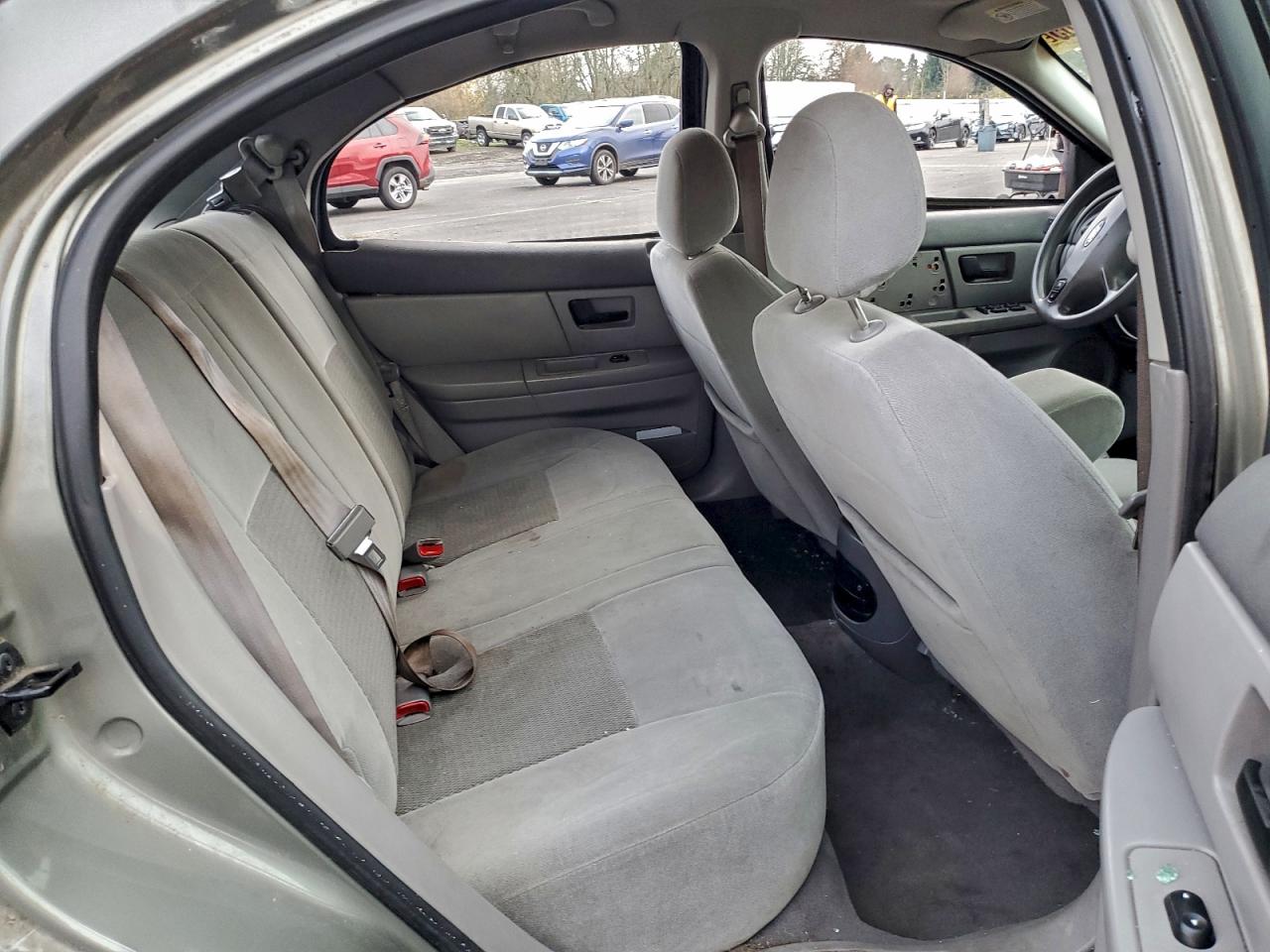 Ford Taurus Se Image 11