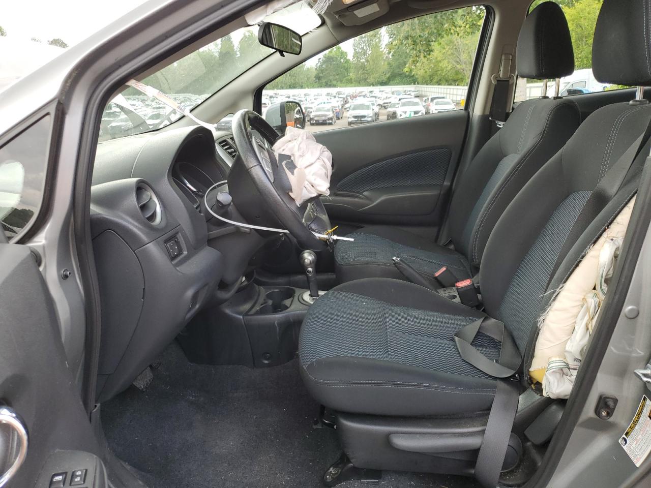 Nissan Versa S Image 2