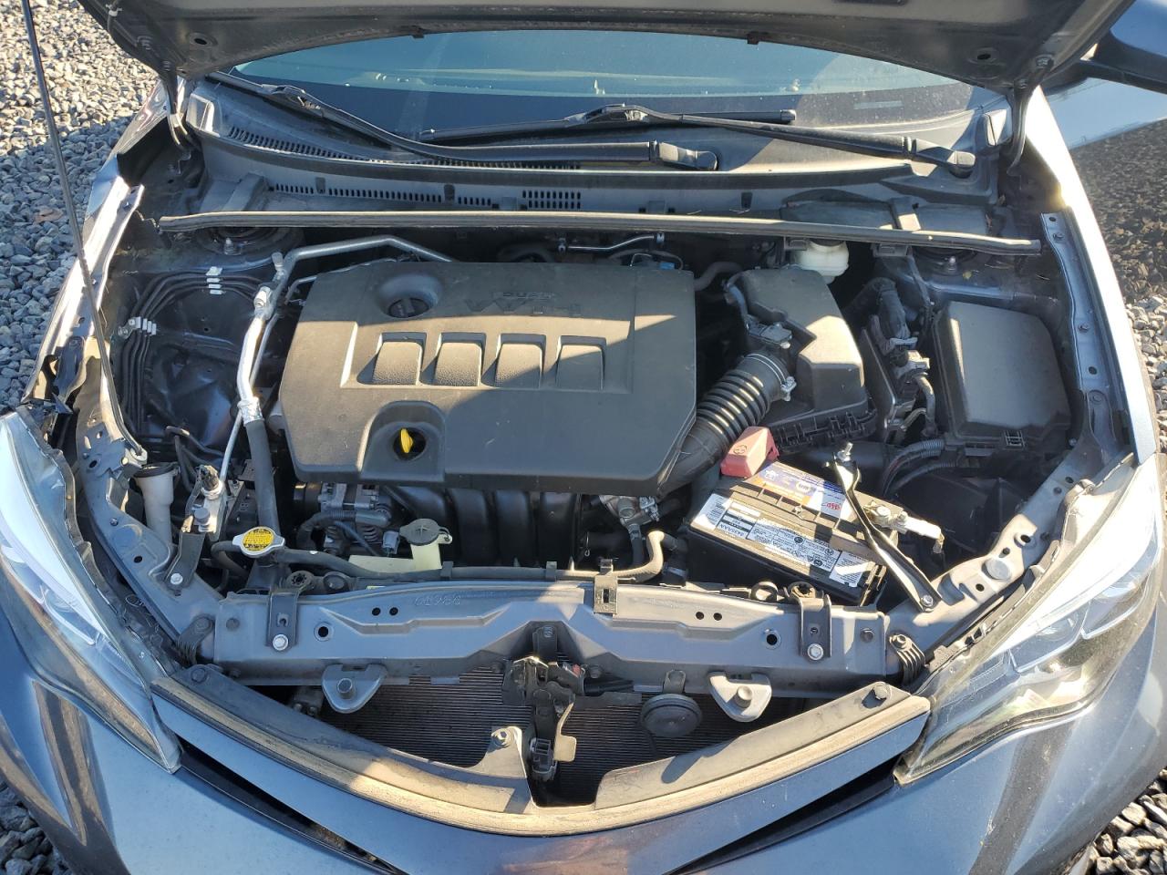 Toyota Corolla L Image 5