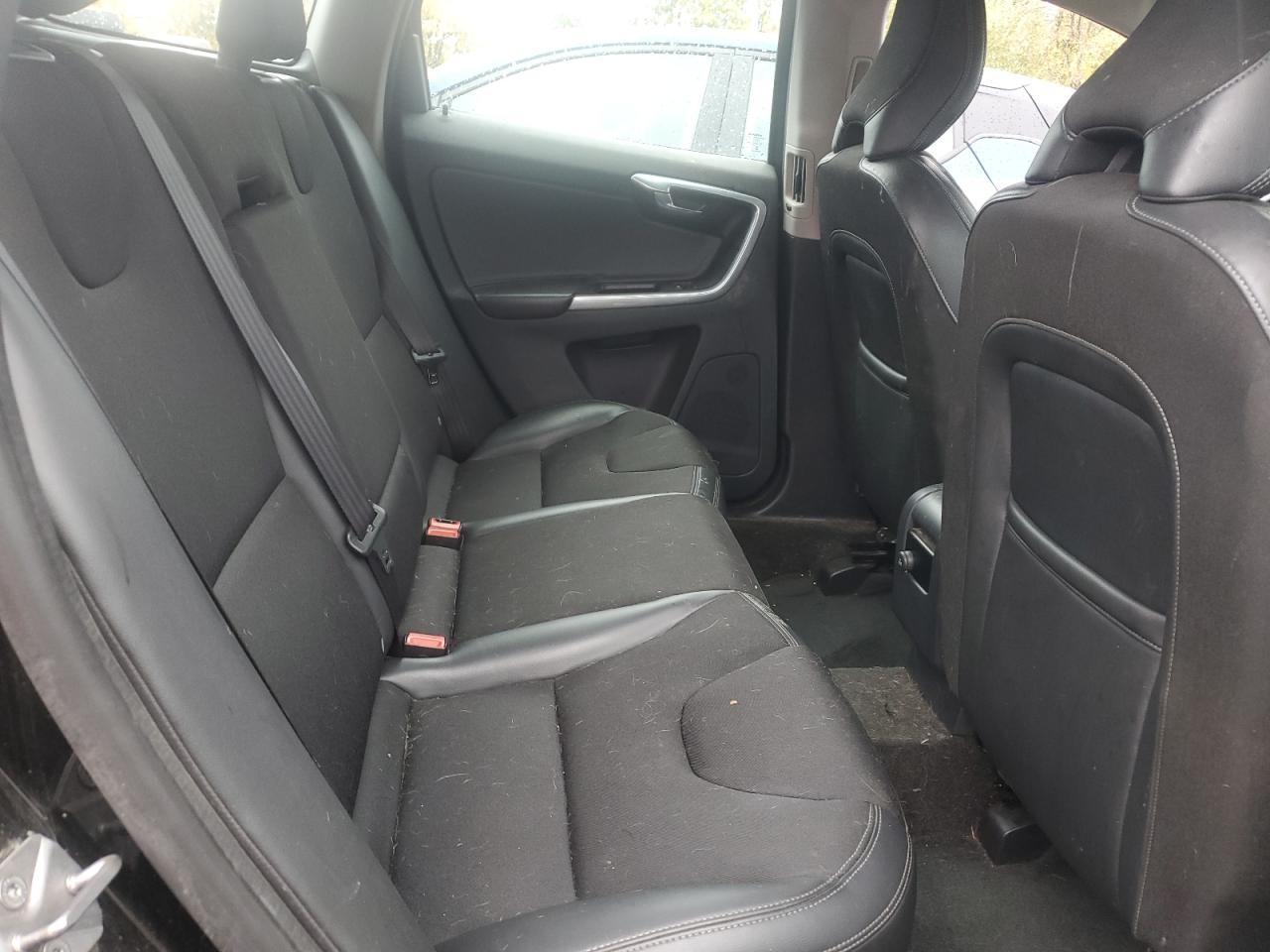 Volvo XC60 T5 Image 4