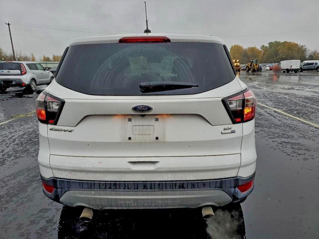 Ford Escape Se Image 8