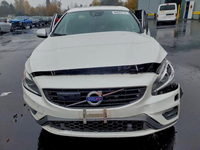 Volvo S60 Polestar Image 9