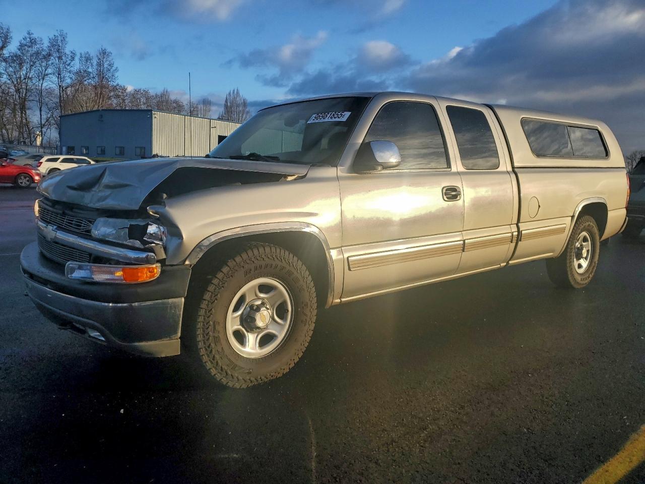 Chevrolet Silverado C1500 Image 1